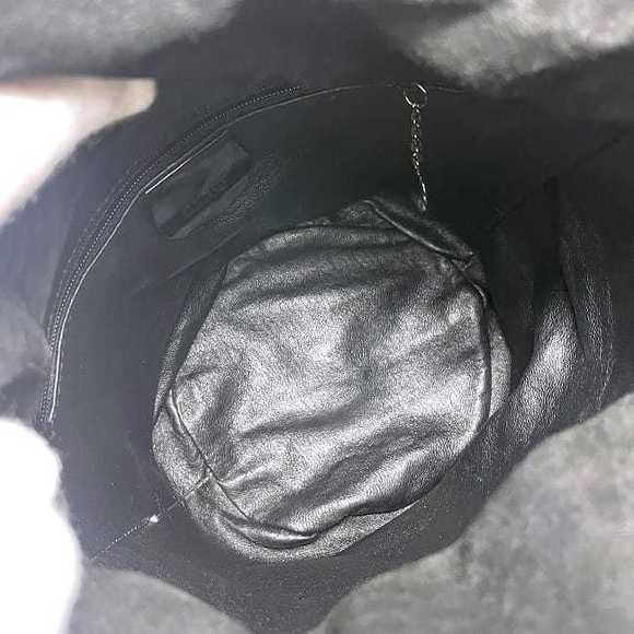 Gucci Bamboo Drawstring Handbag Patent Leather Suede Black Beige - Picture 6 of 10